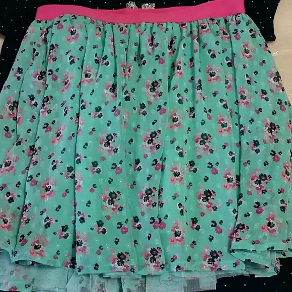 Cherokee outfit skirt/shirt XL 14-16 - Picture 3 of 3